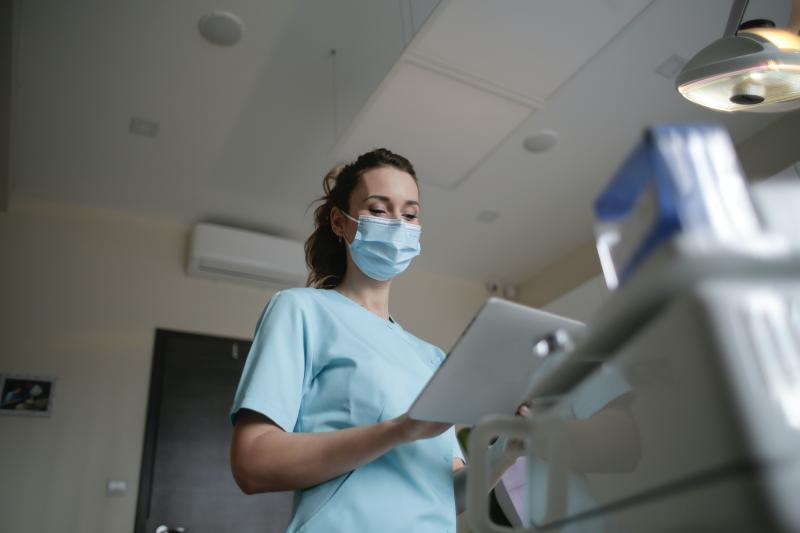 Accompagner les professionnels de santé 