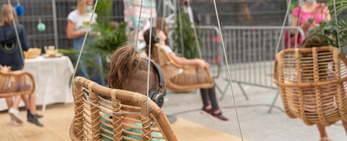 La zone de pause sonore "RelaxSon" de la Fondation Pour l'Audition au festival Chorus en 2021